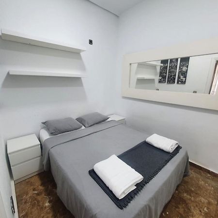 Apartamentos Econostay Fuencarral Madrid Buitenkant foto